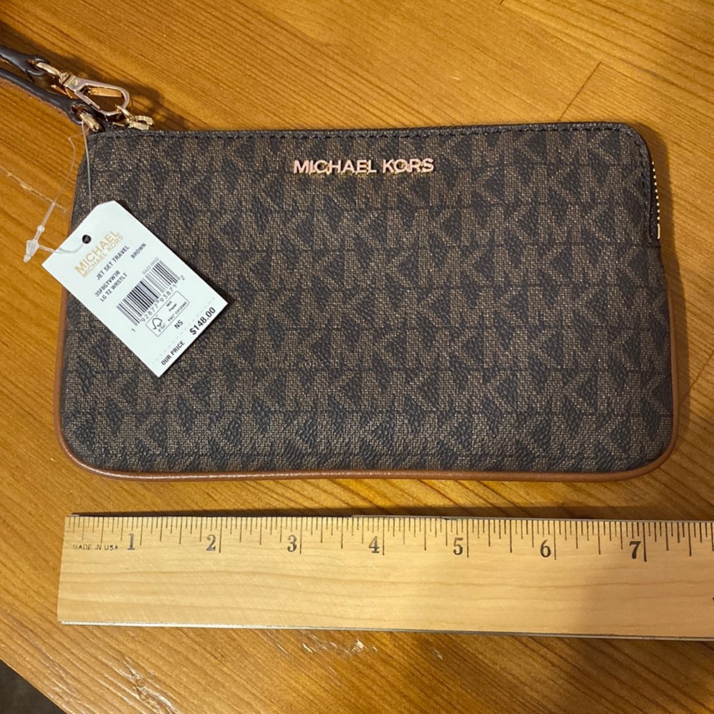Michael Kors wristlet new